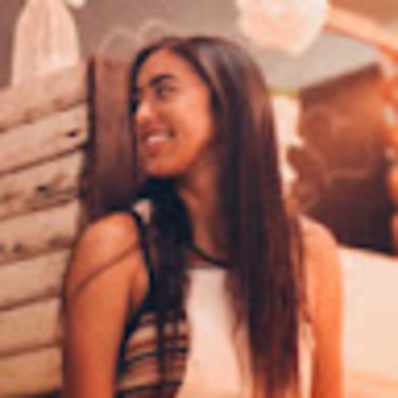 Meet your Posher, Mariah - Picture 1 of 1